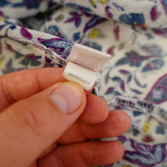 LC Lauren Conrad White Purple Blue Floral Sheer Scoop Neck Blouse Capped Large L - Picture 12 of 12